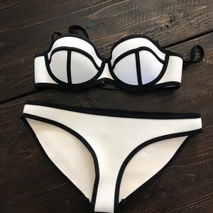 White Triangl small bikini